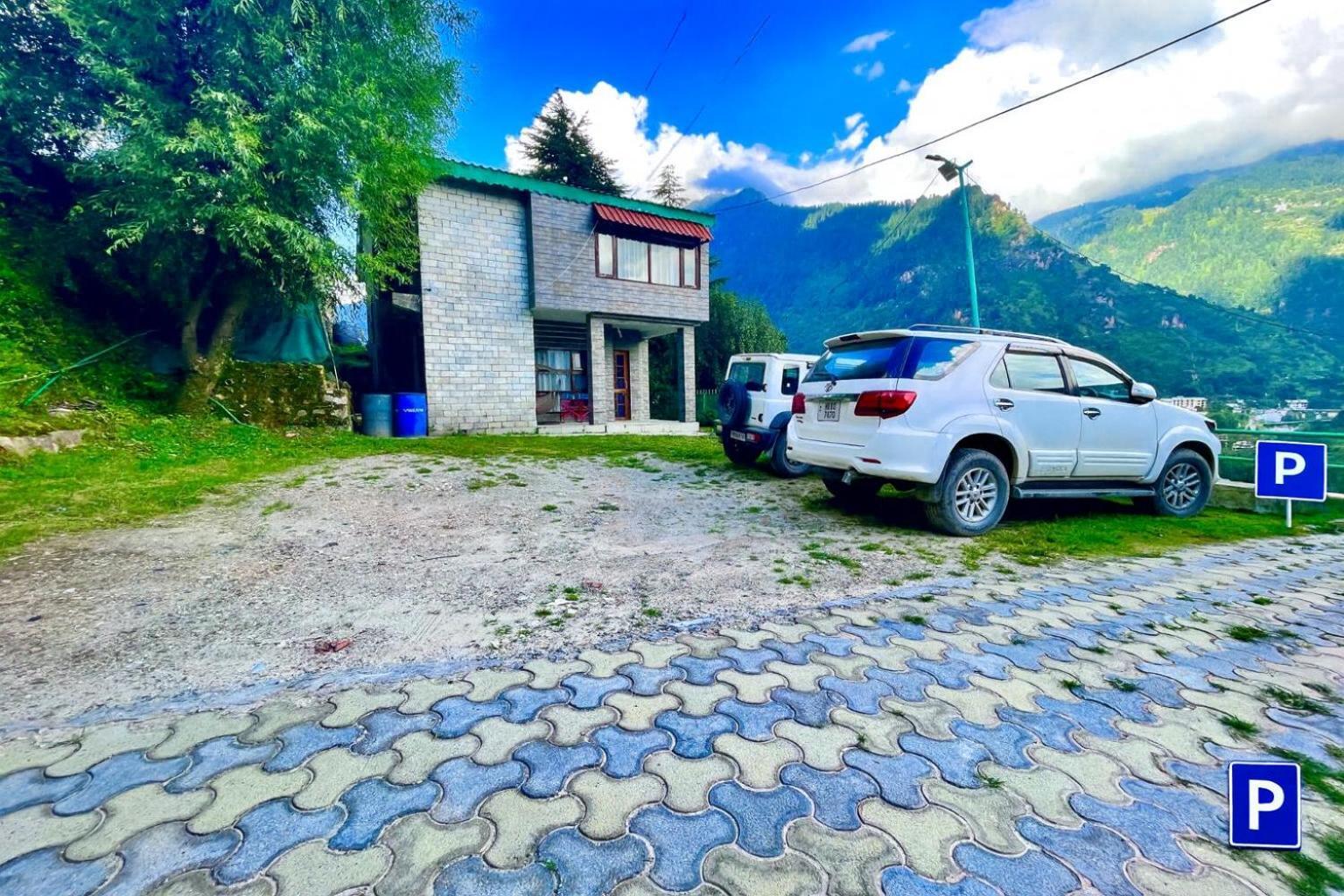 Himalayan Crescent 2 Bedroom Luxury Independent Villas Manali, Manali